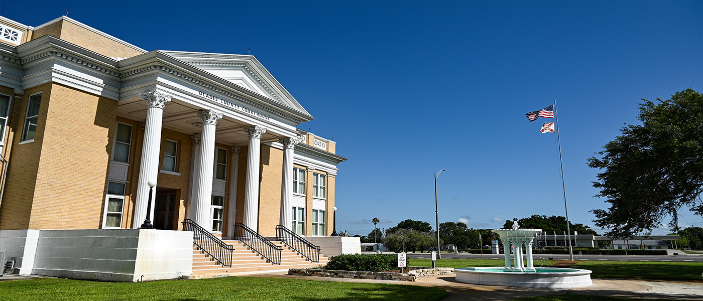 Glades Courthouse image 2